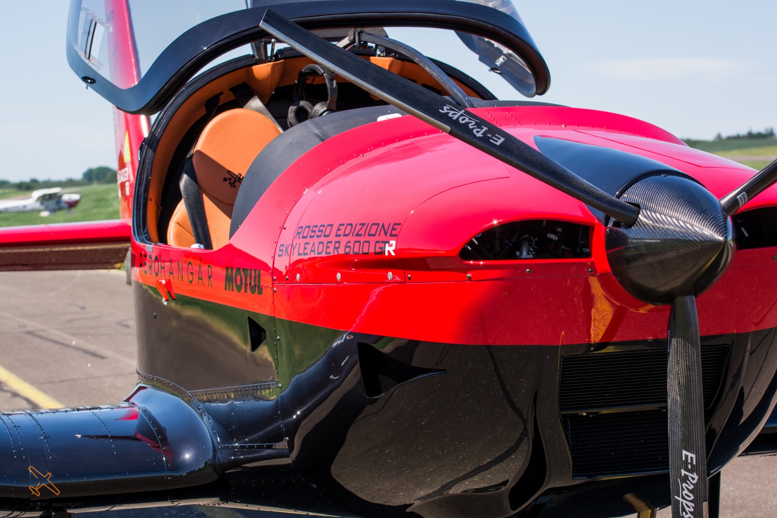 Formace OK-FUG03 + oranžový SkyLeader